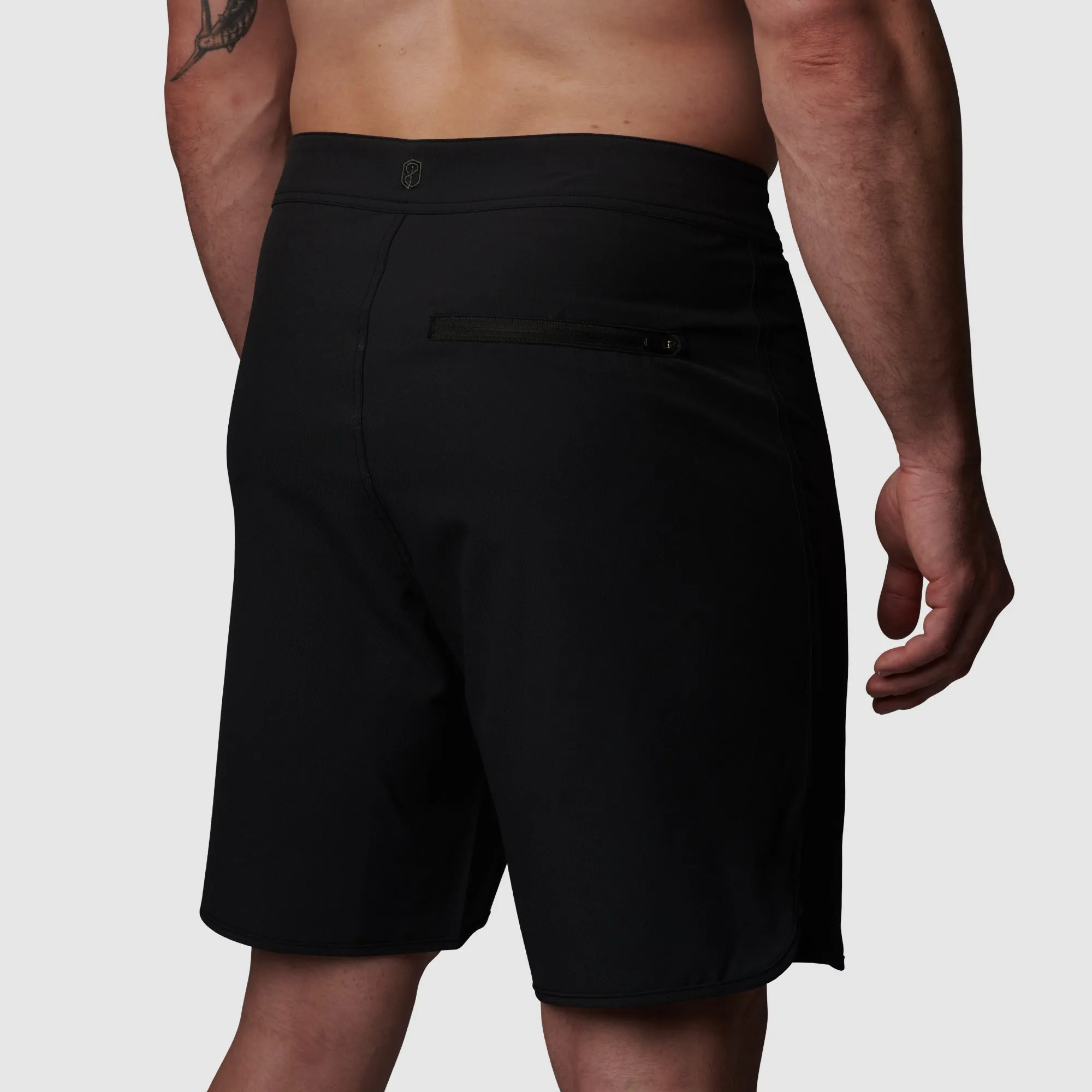 Island Short 8" (Black)